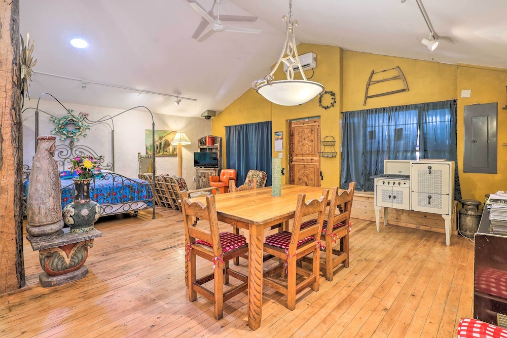 Idyllic Española Casita with Charcoal Grill — hotel in Espanola