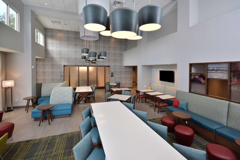 Hampton Inn & Suites by HIlton Charlotte North I 485 - photo 69