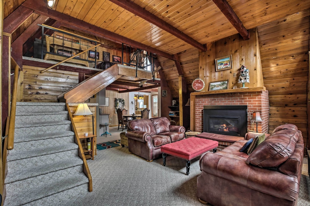 Serene Creekside Sheridan Getaway: Mountain Views - featured photo