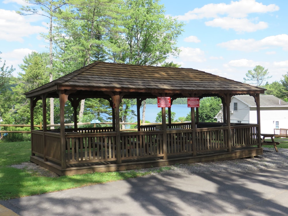 Bayside Inn & Marina - photo 164