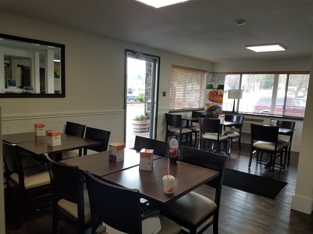 Quality Inn & Suites Silverdale Bangor Keyport - photo 33