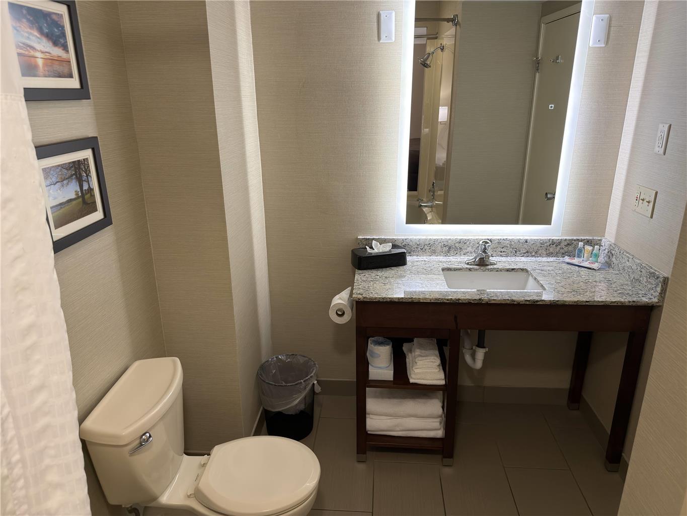Wingate by Wyndham Utica - photo 37