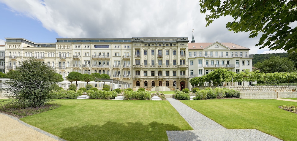 Hotel Elbresidenz an der Therme Bad Schandau — 5-Star Luxury Hotel in Bad Schandau, Germany