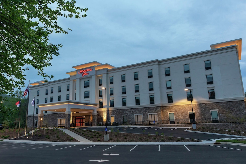 Hampton Inn Black Mountain - photo 22