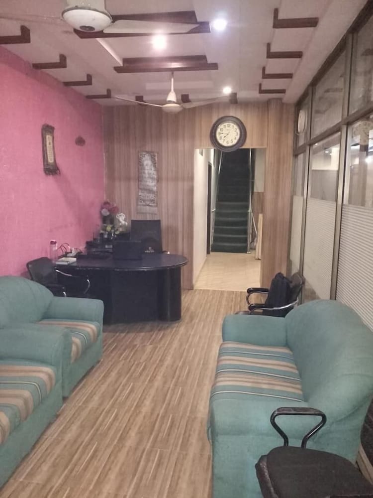 Arfah Inn Hotel in Lahore, Pakistan