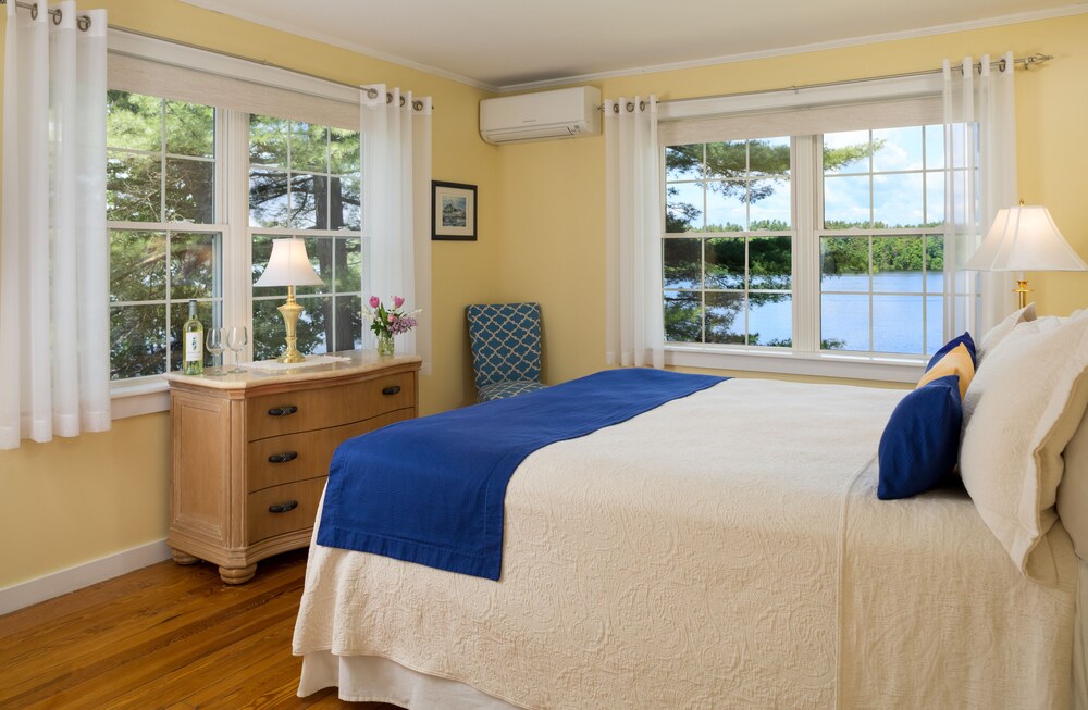 Wolf Cove Inn - photo 17