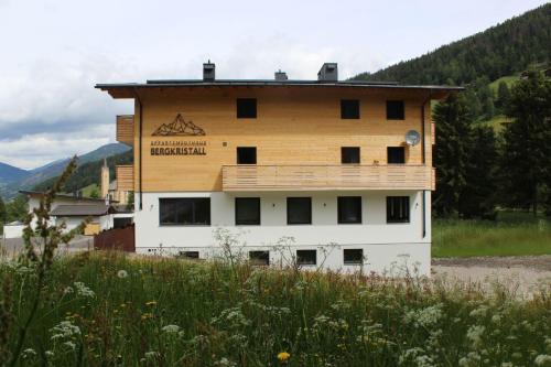 Appartementhaus Bergkristall in Kartitsch, Austria