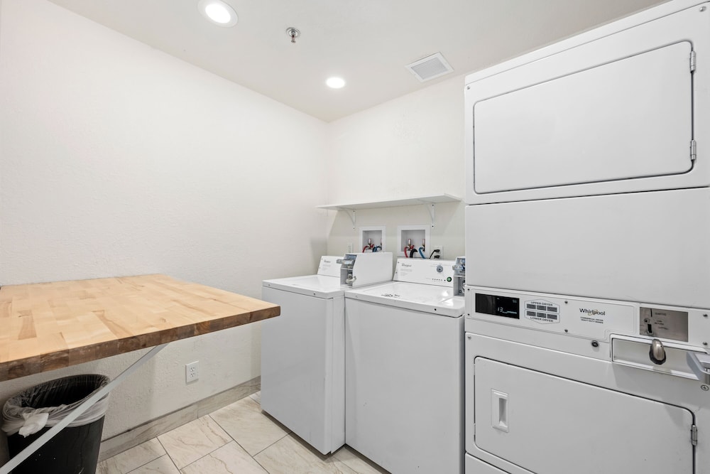 Baymont by Wyndham Fort Collins - photo 18