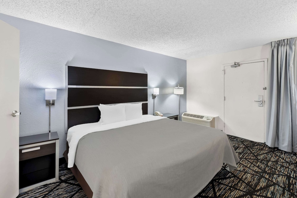 Quality Inn Atlanta Northlake - photo 11