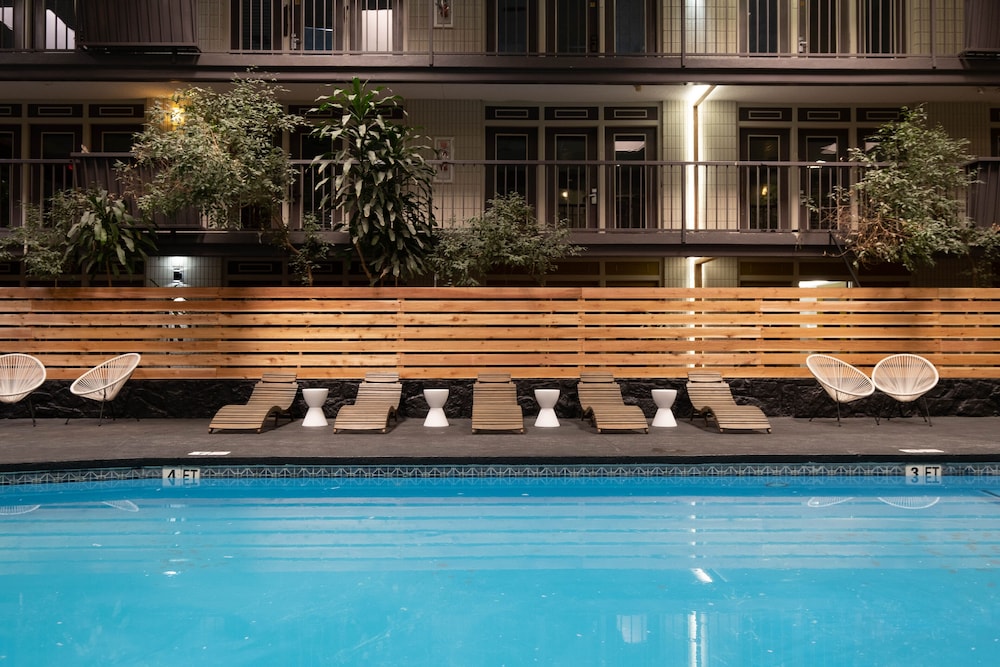 The Westerner Extended Stay - photo 29