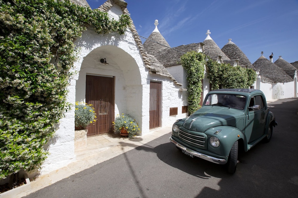 Trulli e Puglia Resort in Alberobello, Italy