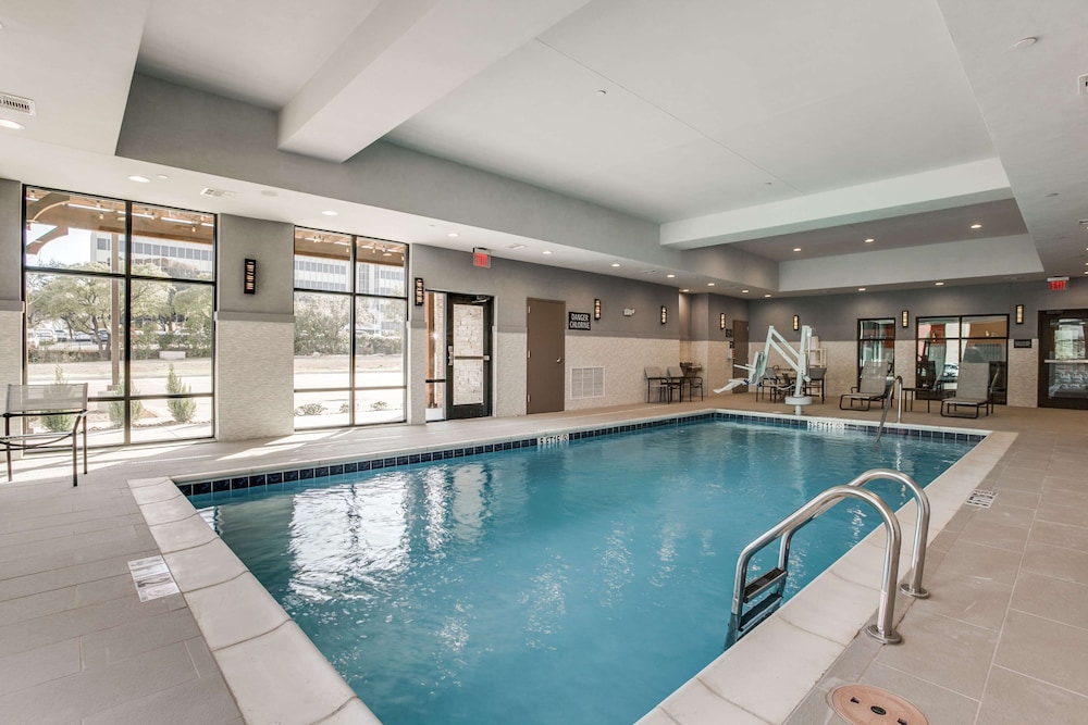 Hampton Inn & Suites North Dallas Central Expy - photo 24