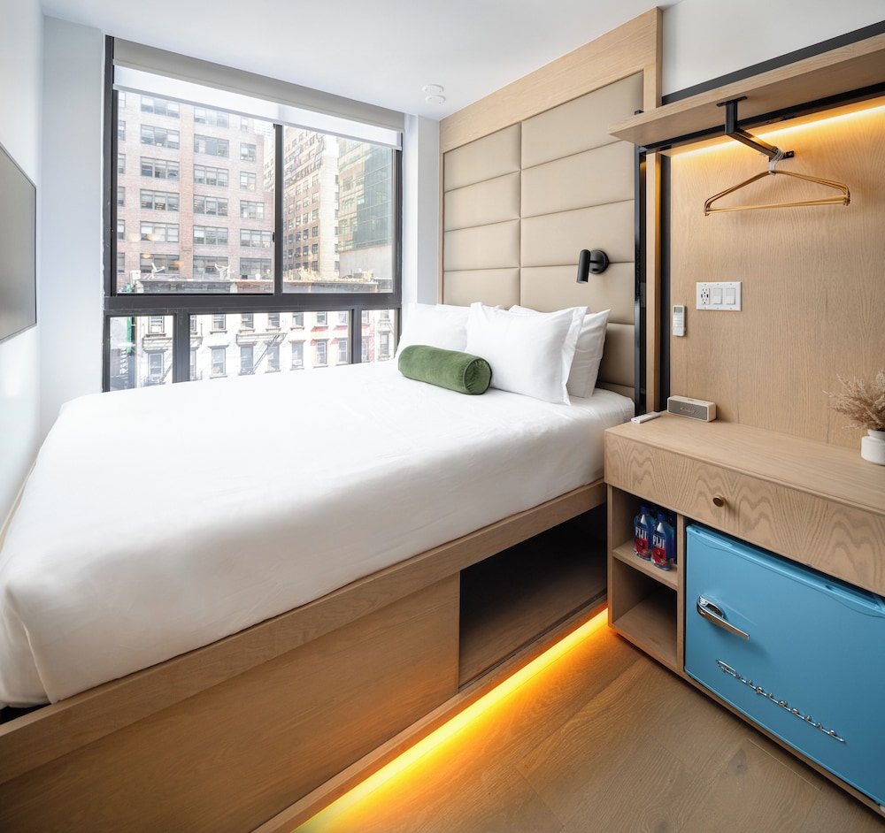 Little Charlie Hotel - photo 43