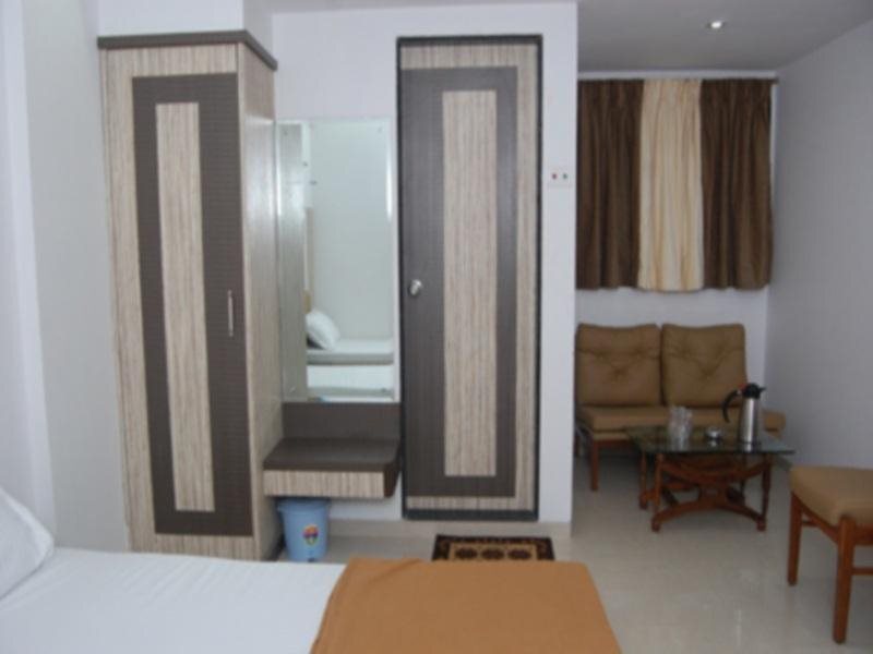 Eden Guest House & Dormitory Hostel