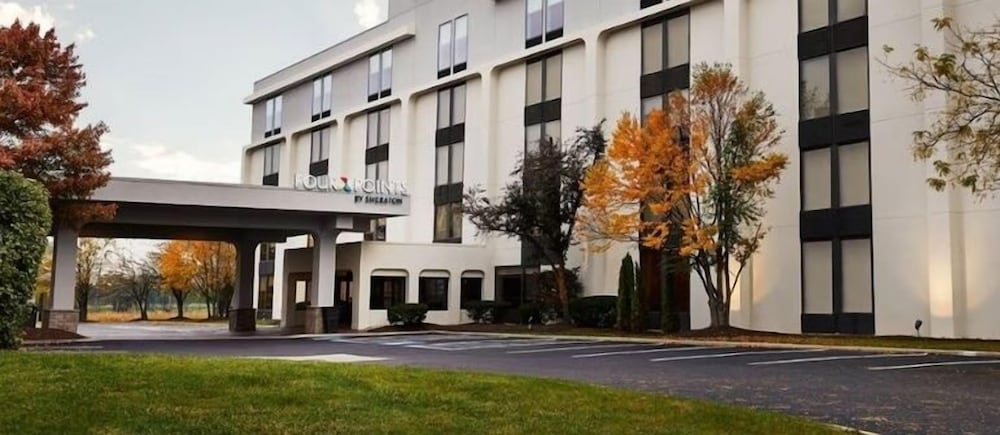 Four Points by Sheraton Chicago Westchester Oak Brook - photo 34