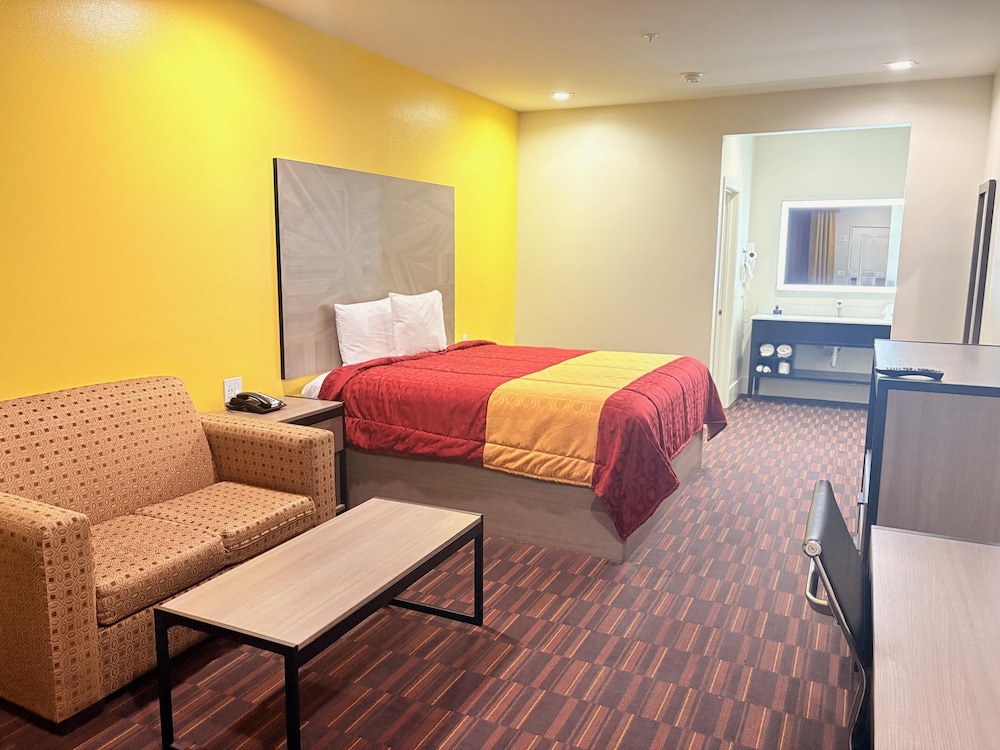 Americas Best Value Inn & Suites Houston Veterans Memorial - photo 8
