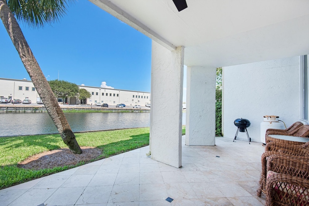 Shoreline Towers Townhouse 4 1 - photo 44