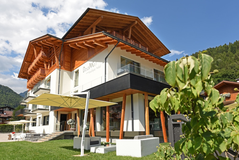 Dolomeet Boutique Hotel — 4-Star Luxury Hotel in Pinzolo, Italy