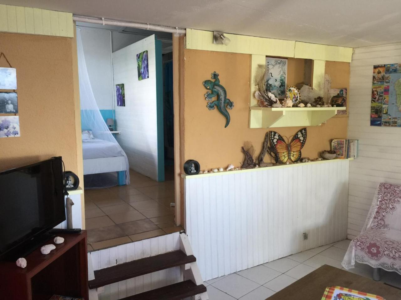 Au Coucher de Soleil in Bouillante, Guadeloupe