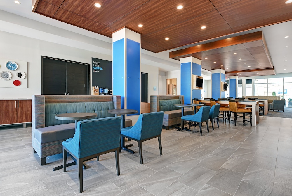 Holiday Inn Express & Suites Houston Memorial City Centre by IHG - photo 47