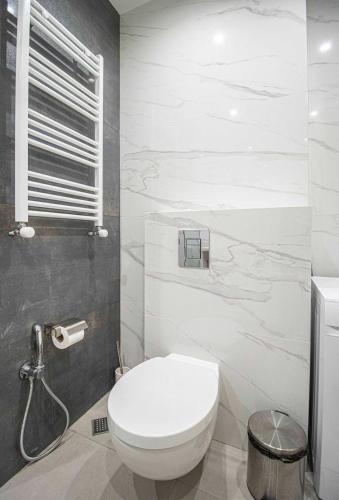 2BR Colorful Apt on Vera Near Stamba By Wehost