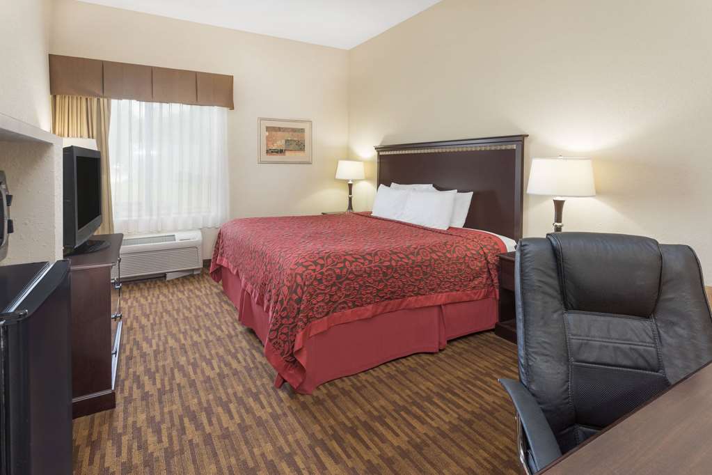 Days Inn by Wyndham Semmes Mobile - photo 4