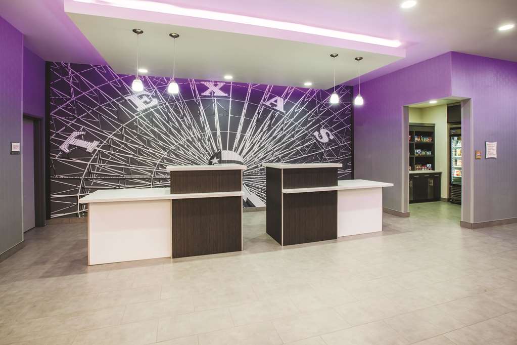 La Quinta Inn & Suites by Wyndham Lubbock South - photo 53