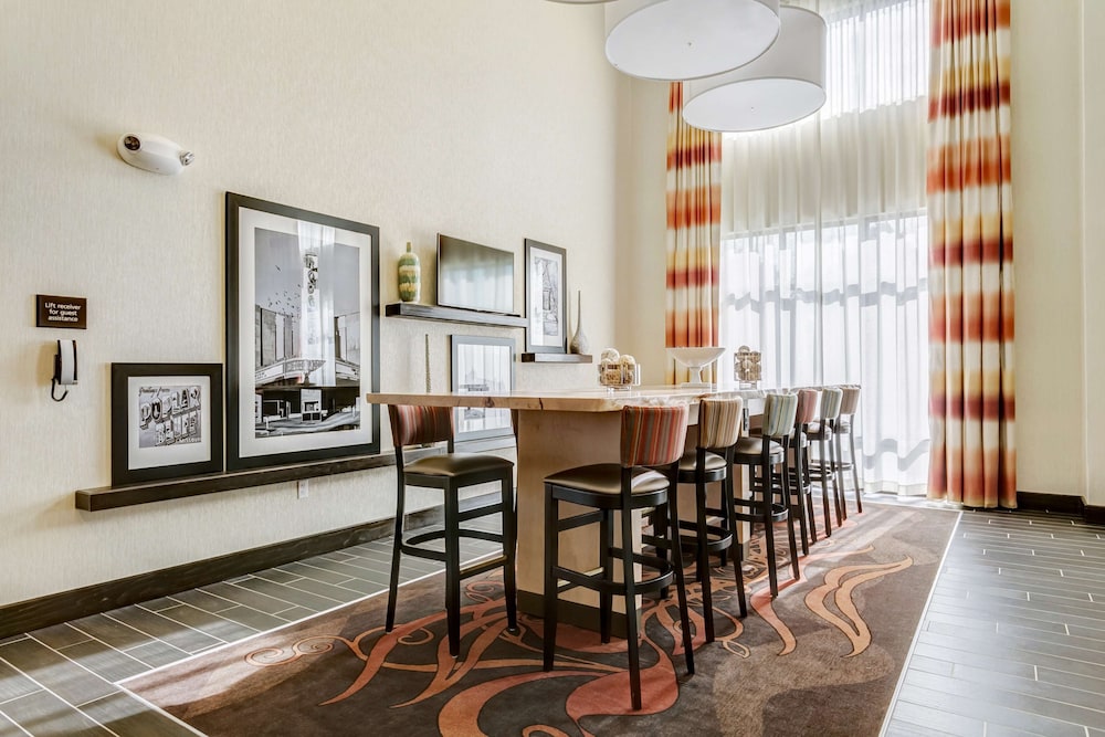 Hampton Inn Poplar Bluff - photo 2