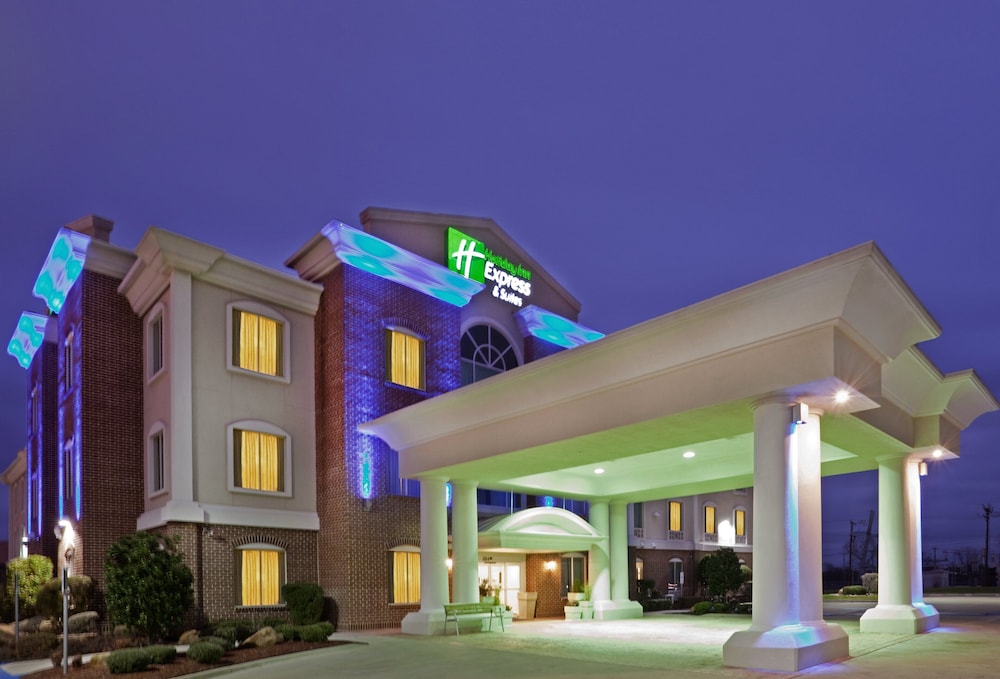 Holiday Inn Express & Suites Waxahachie by IHG - photo 47