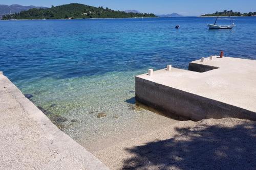 Apartments by the sea Korcula 9158 — 4-Star Luxury Hotel in Korcula, Croatia