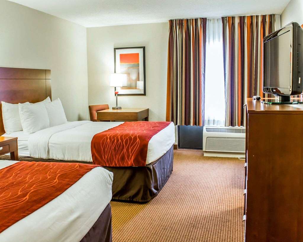 Comfort Inn Fayetteville near Fort Bragg - photo 12