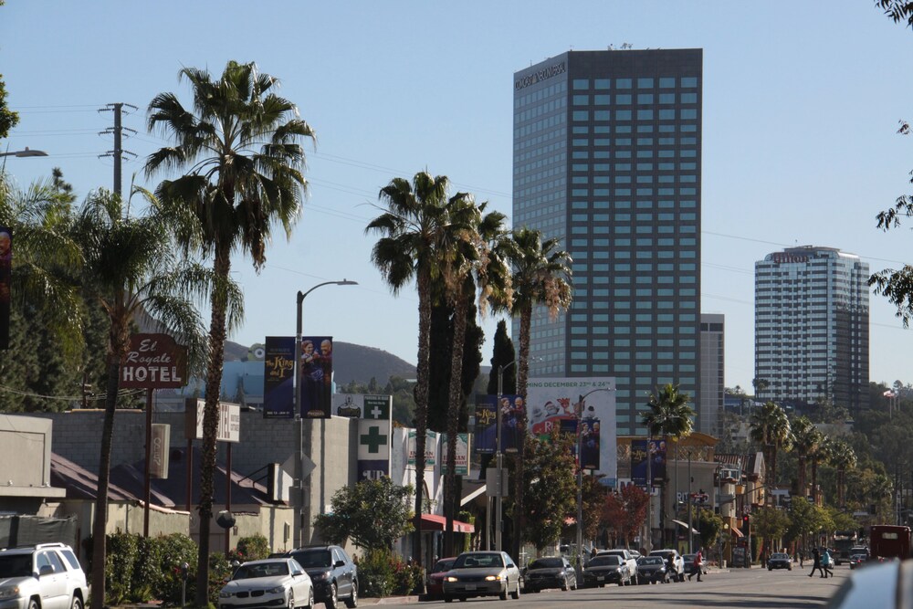 El Royale Hotel Near Universal Studios Hollywood - photo 52
