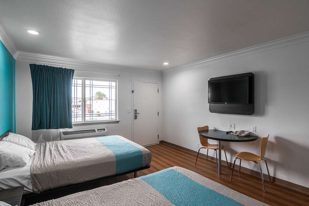 Motel 6 Norwalk CA - photo 24