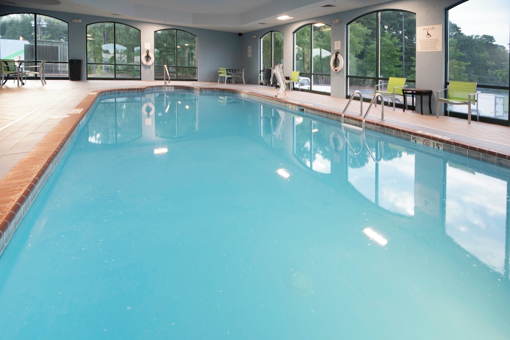 Holiday Inn Express & Suites Little Rock West by IHG - photo 12