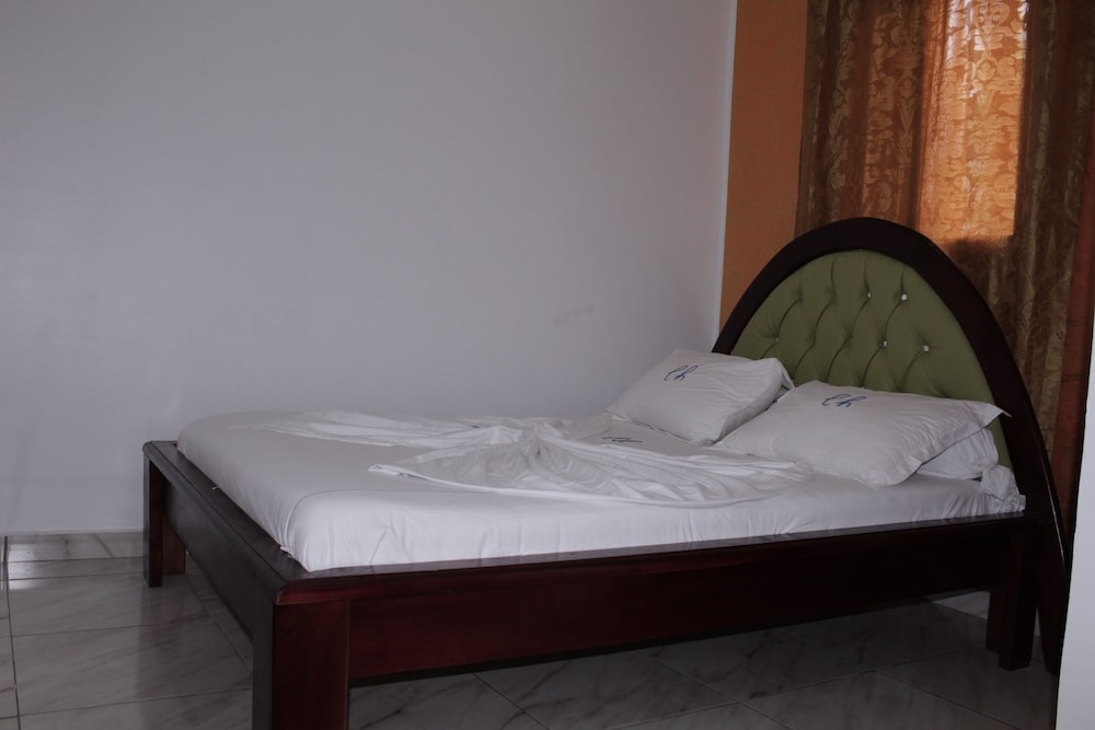Elu Hotel Chambre Stand Bonamoussadi in Douala, Cameroon