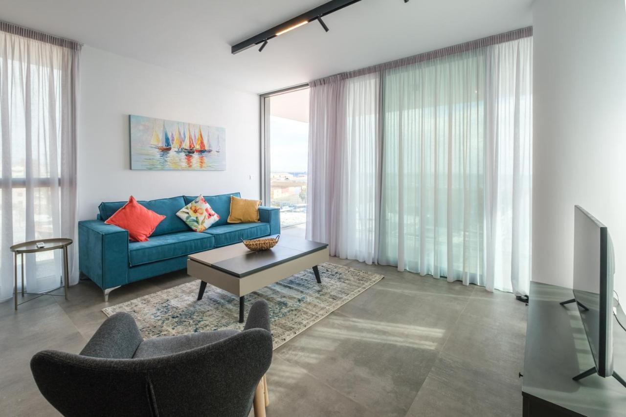 Gaia Seaview Apartment 2