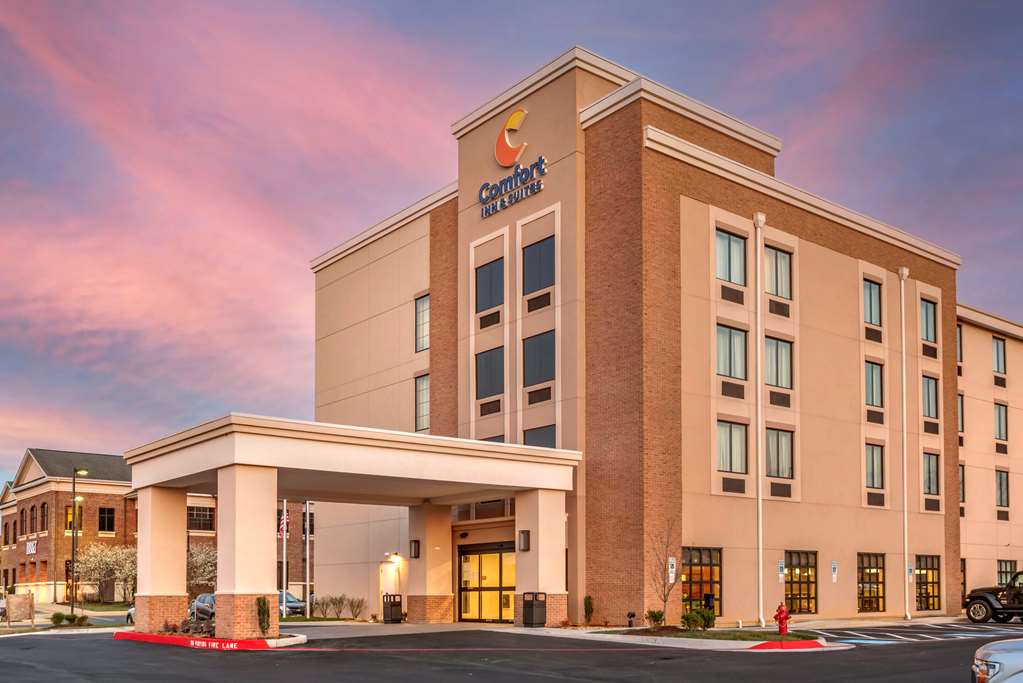Comfort Inn & Suites Harrisonburg - photo 4