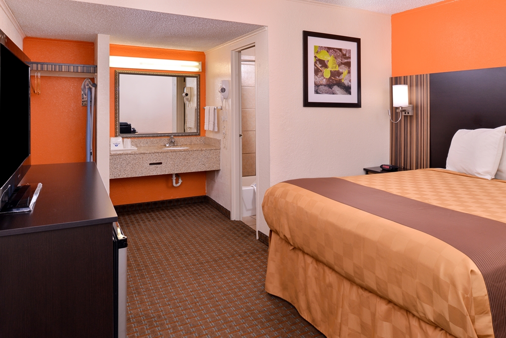 Americas Best Value Inn Ponca City - photo 11