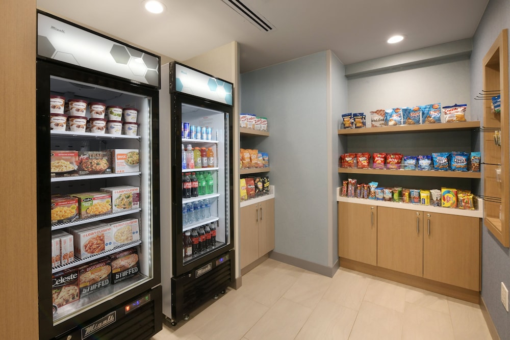 Holiday Inn Express & Suites Williamstown Glassboro by IHG - photo 42