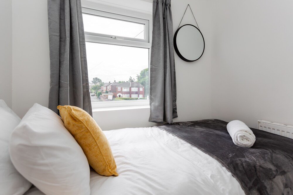 Cliff Haven - carbon neutral hotel in Borth