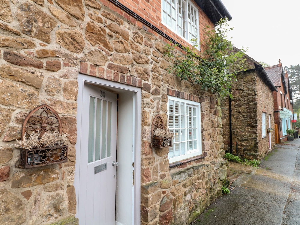 36 Main Street in Derby, United Kingdom