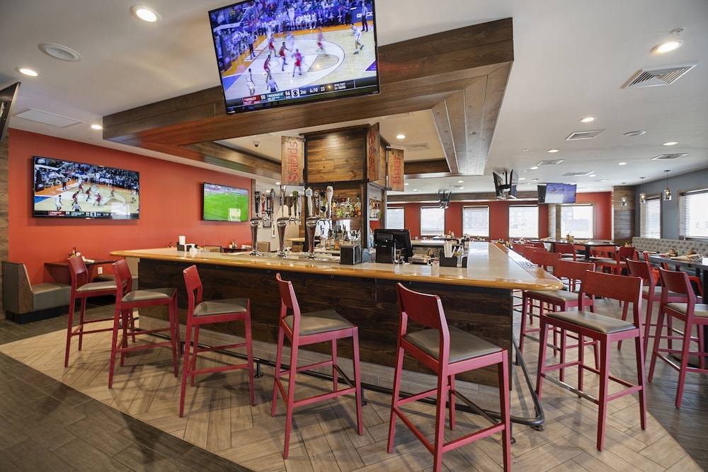 Holiday Inn & Suites Decatur Forsyth by IHG - photo 47