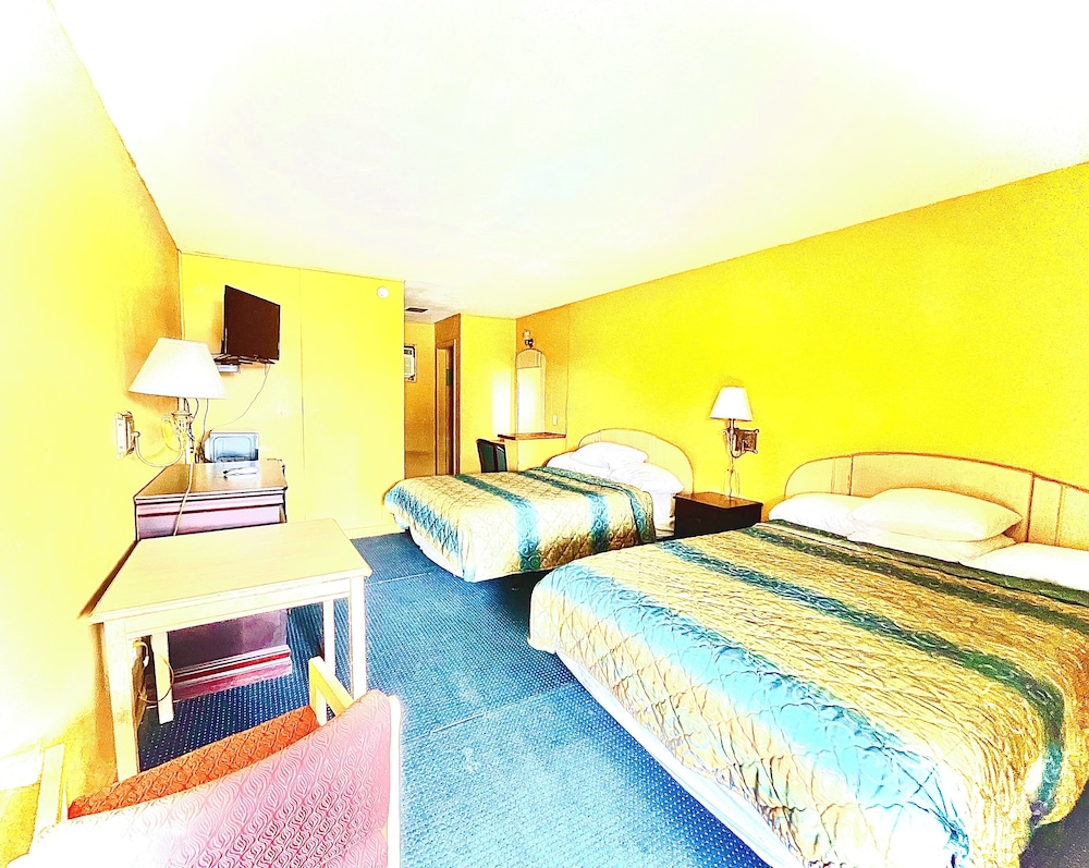 Tropic Motel - photo 22