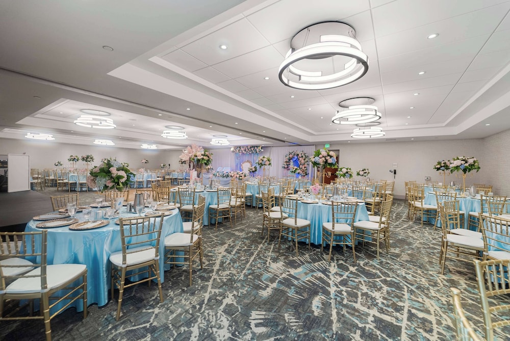 DoubleTree by Hilton Carson - photo 58