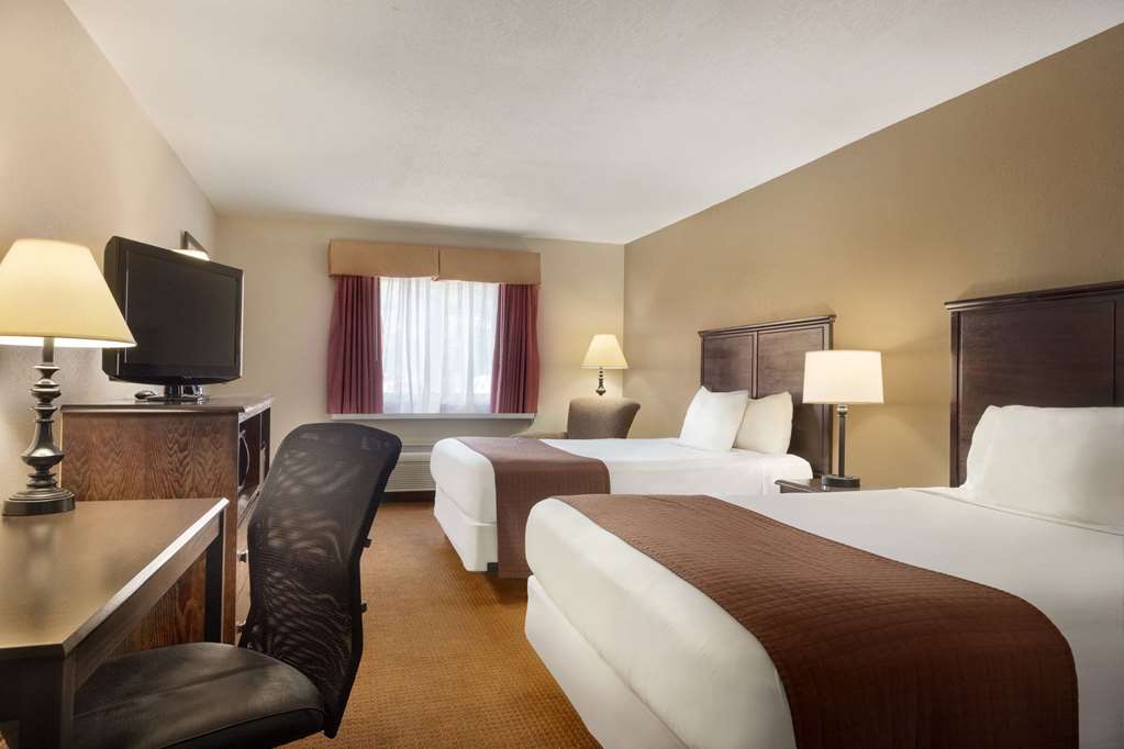 Baymont by Wyndham Kansas City KU Medical Center - photo 8