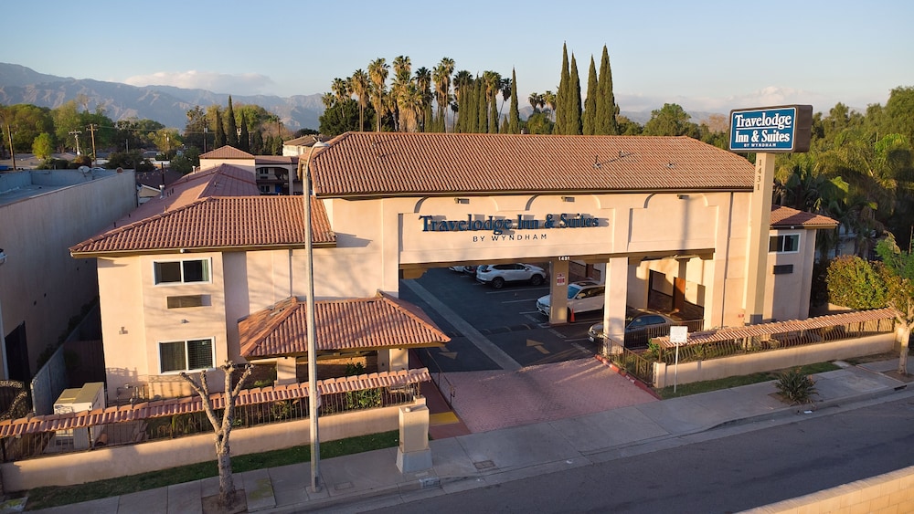 Travelodge Inn & Suites by Wyndham West Covina — hotel in West Covina