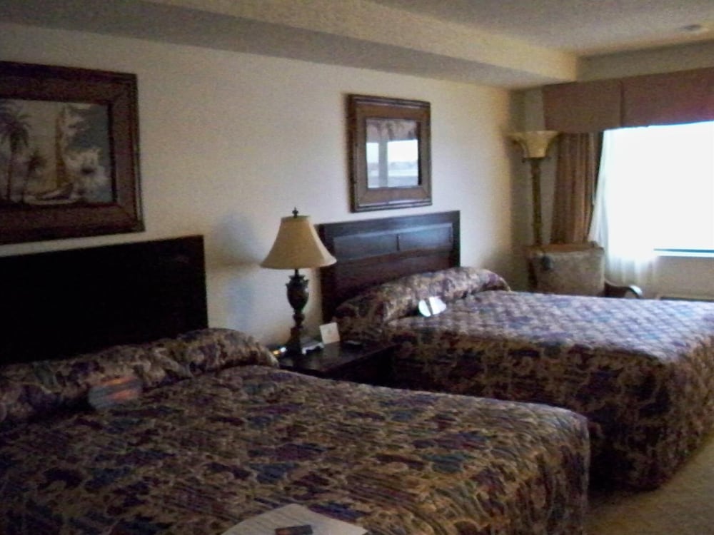 Clover Island Inn - photo 9
