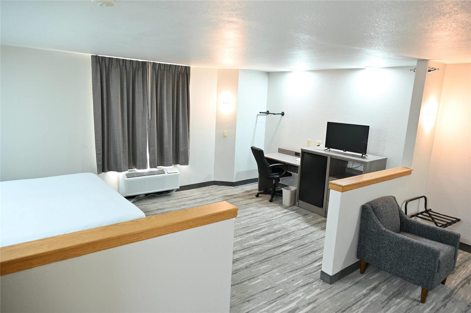 Rodeway Inn Fremont Ne - photo 24