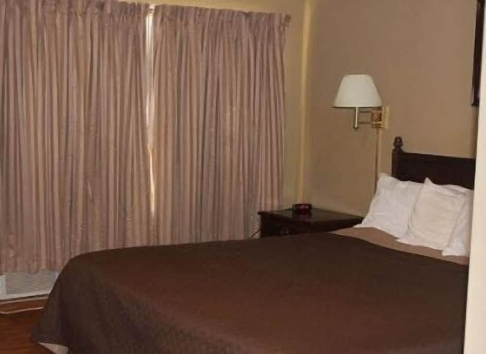 Eastwood Inn Of Wadena - photo 7