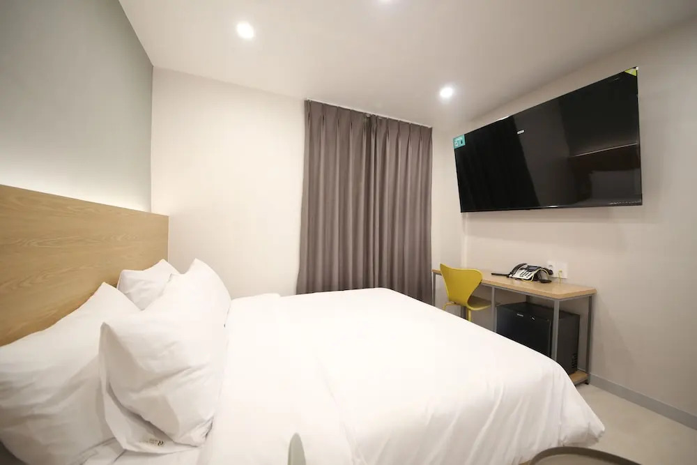 Changwon Masan COM — Changwon — photo 4